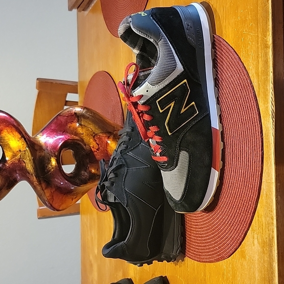 New Balance 574. Size 13 - Picture 11 of 11